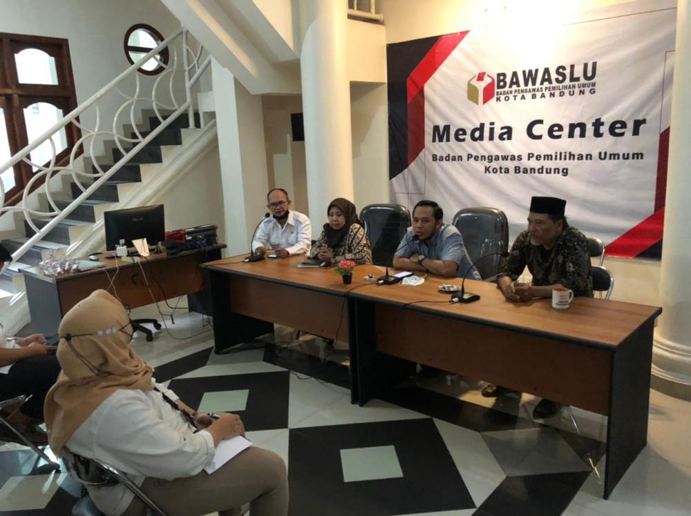 Rapat Koordinasi Rutin : Agenda Bulanan Bawaslu Kota Bandung