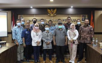 Rapat Dalam Kantor Penyelesaian Sengketa Proses Pemilu Acara Cepat