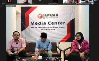 E-volutions Class, Zacky : Upaya Bawaslu Kota Bandung meningkatkan Partisipasi Politik Kaum Milenial